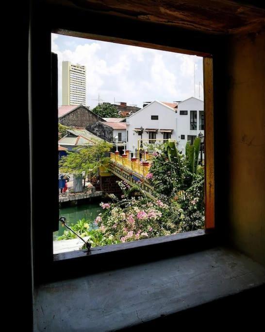 Leju 21 樂居 Explore Malacca From A Riverside House Exterior foto