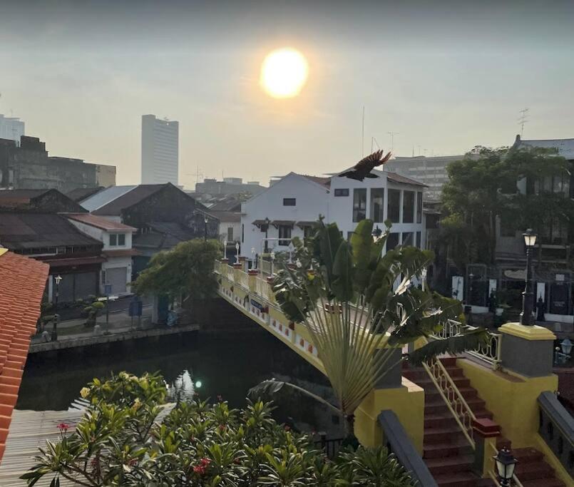 Leju 21 樂居 Explore Malacca From A Riverside House Exterior foto